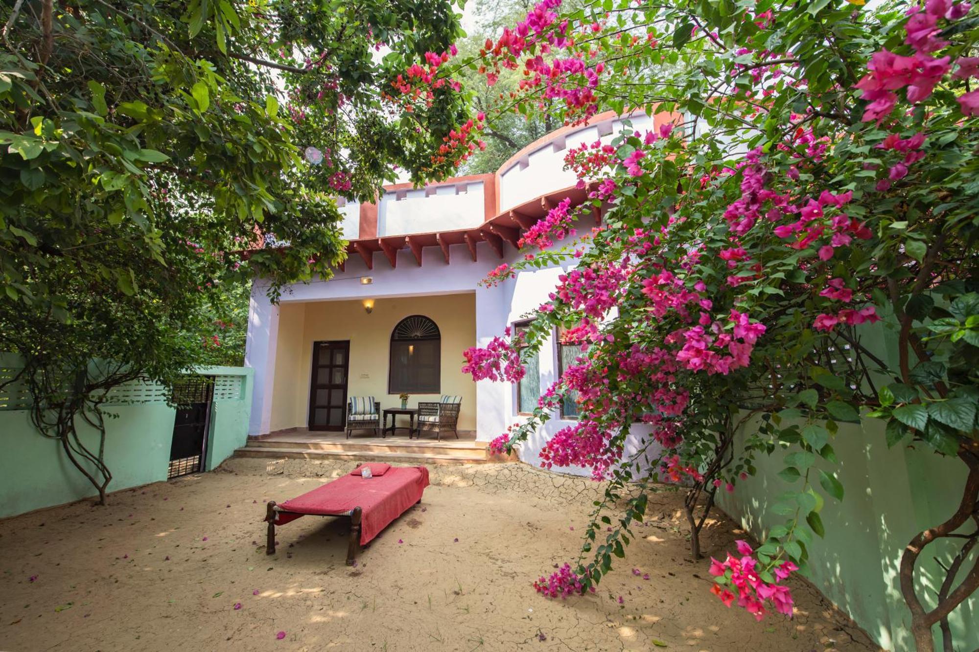 Mela Kothi - The Chambal Safari Lodge Bah Bagian luar foto
